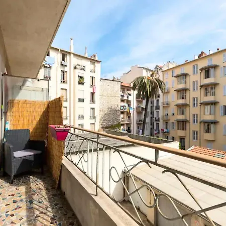 Apartamento Beautiful & Spacious 2 Bed Near Center *